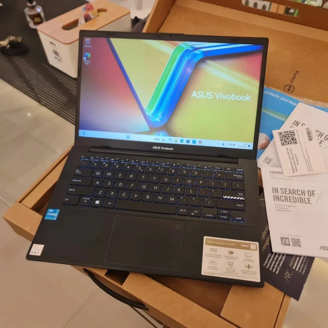 Asus Vivobook A1404 